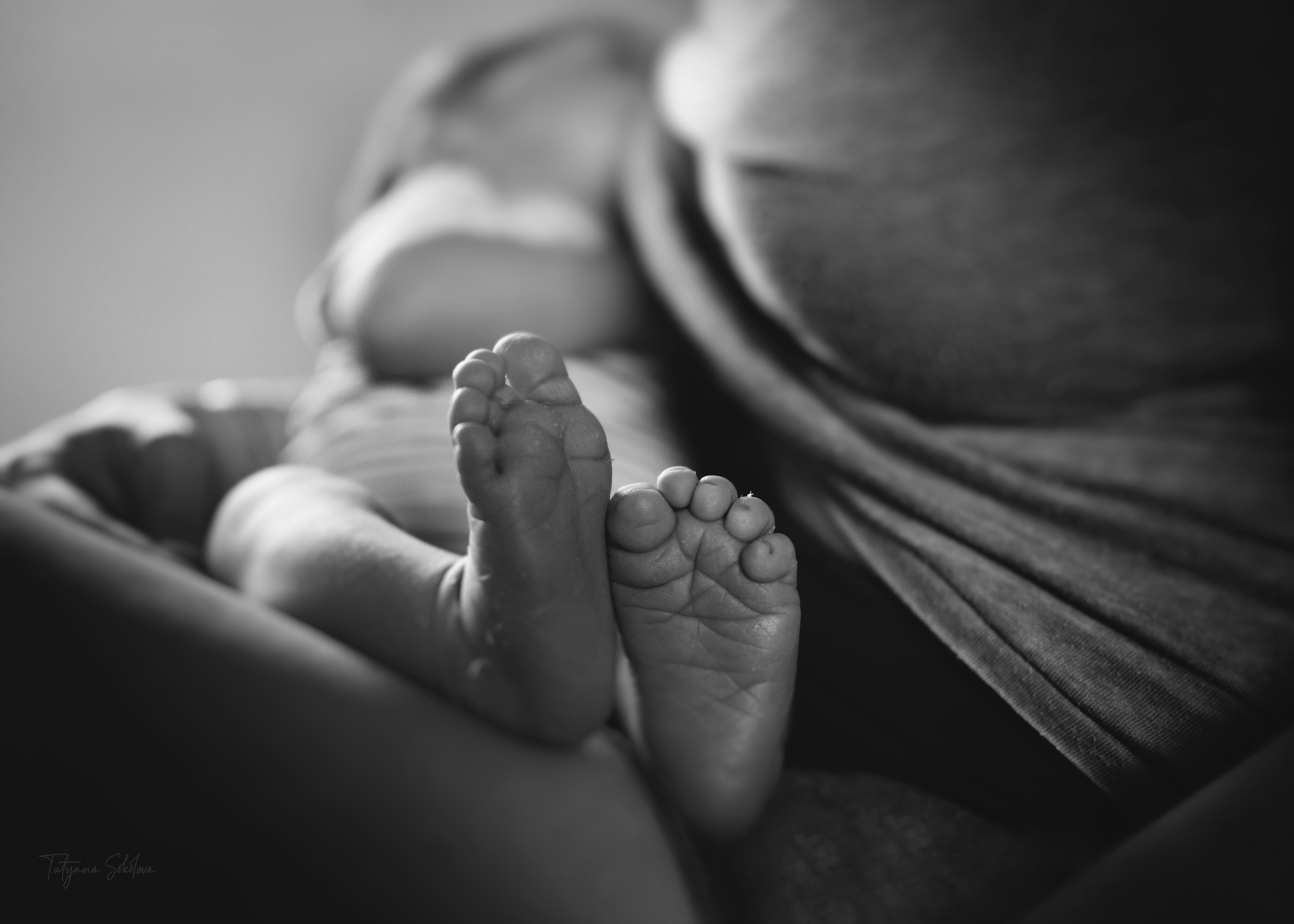 In-home Lifestyle Newborn Sessions in Houston; Houston Lifestyle and Documentary Child and Family Photographer; Nursing Sessions in Houston; Breastfeeding Sessions in Houston