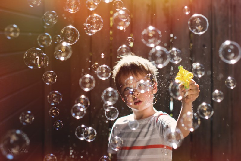 Lifestyle Child and Family Photographer in Houston; In-home Photo Sessions in Houston; Child Portrait