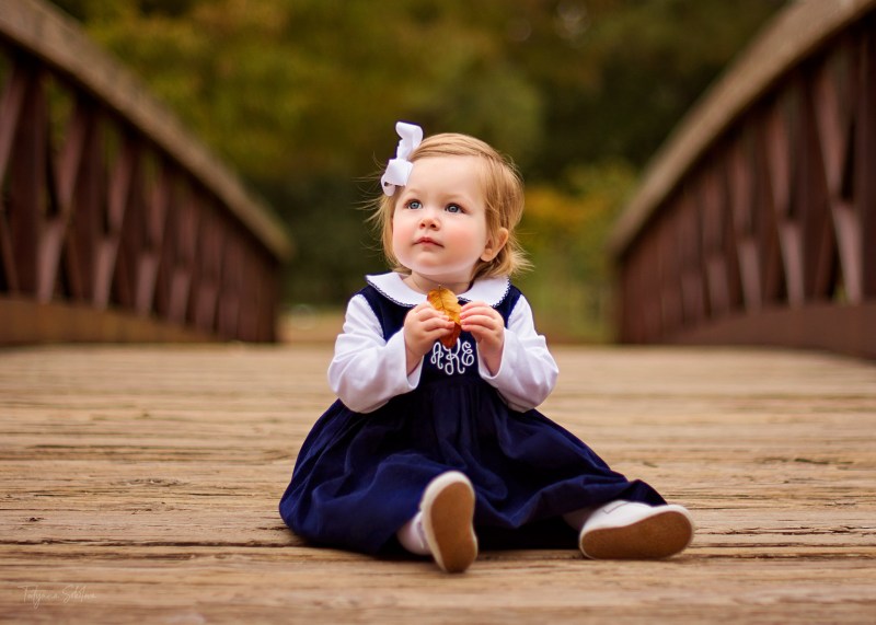 Houston Child Photographer; Houston Family Photographer; Child Portraits in Houston; Fall Photo Sessions in Houston; Holiday Child and Family Sessions in Houston